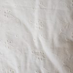 Broderie algodón blanco